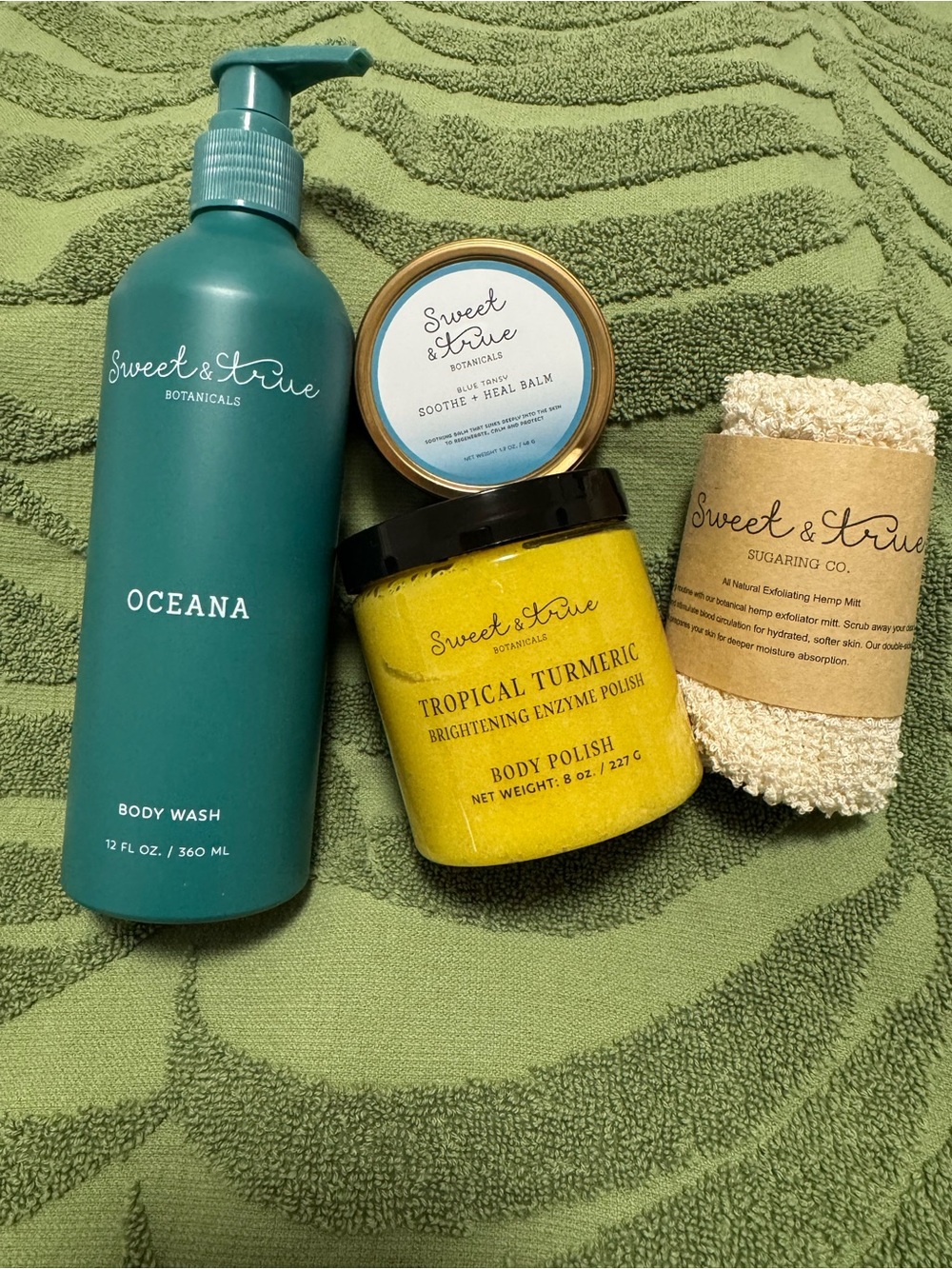 NEW Sweet & True body care set